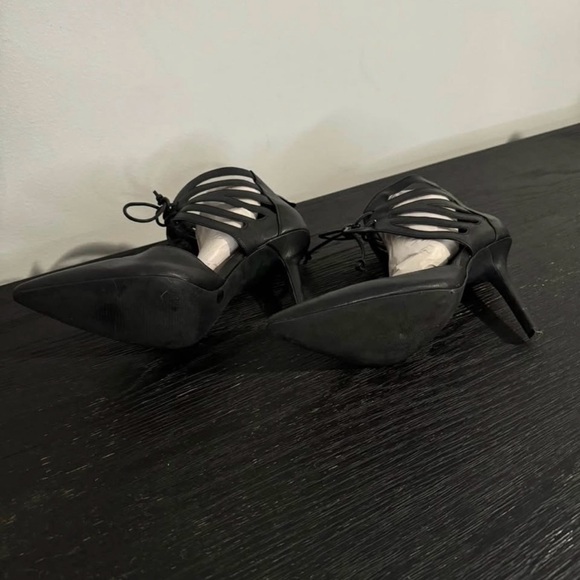 BCBGeneration Delphina Heels - Black Lace-Up Pointed Toe Pumps, Size 9 - Picture 6 of 7